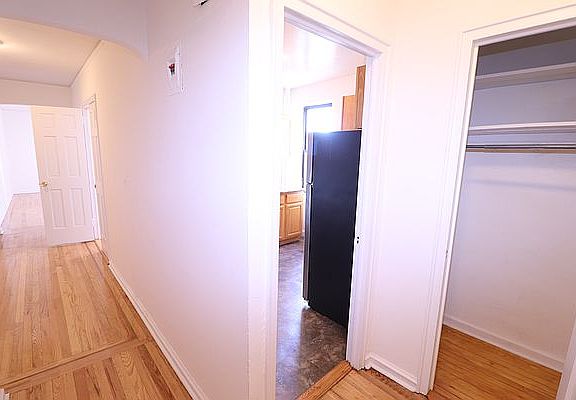 3rd image of 6433 98th St APT 5E