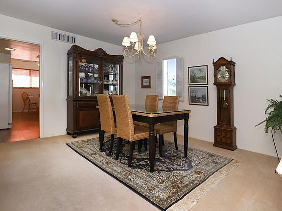 5th image of 7542 N Palm Cir