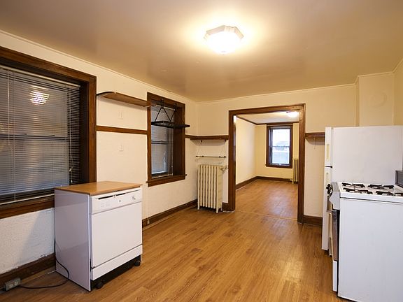 5th image of 2217 N Hoyne Ave #F2