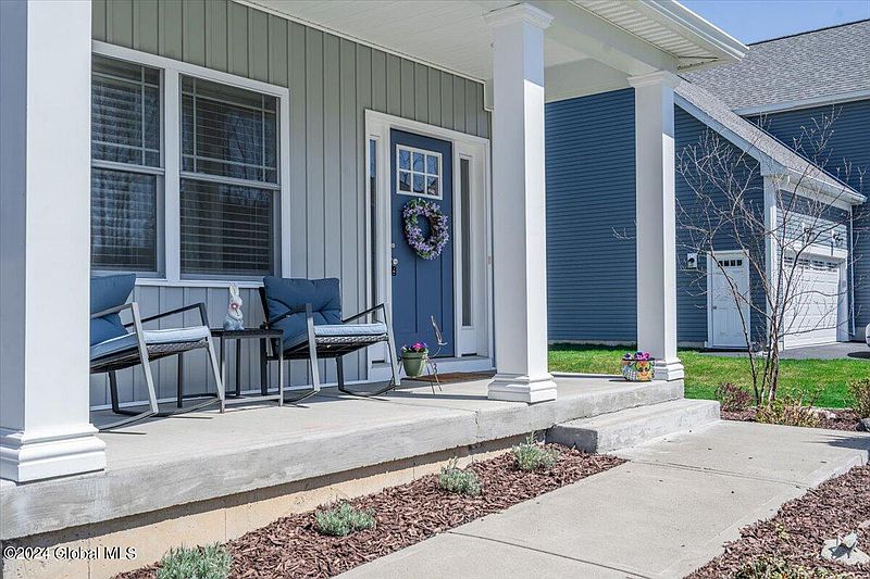 3rd image of 3 Katharine Court