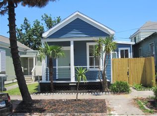 1216 26th St, Galveston, TX 77550
