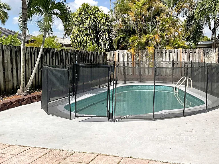 14704 SW 177th Ter — Photo 17