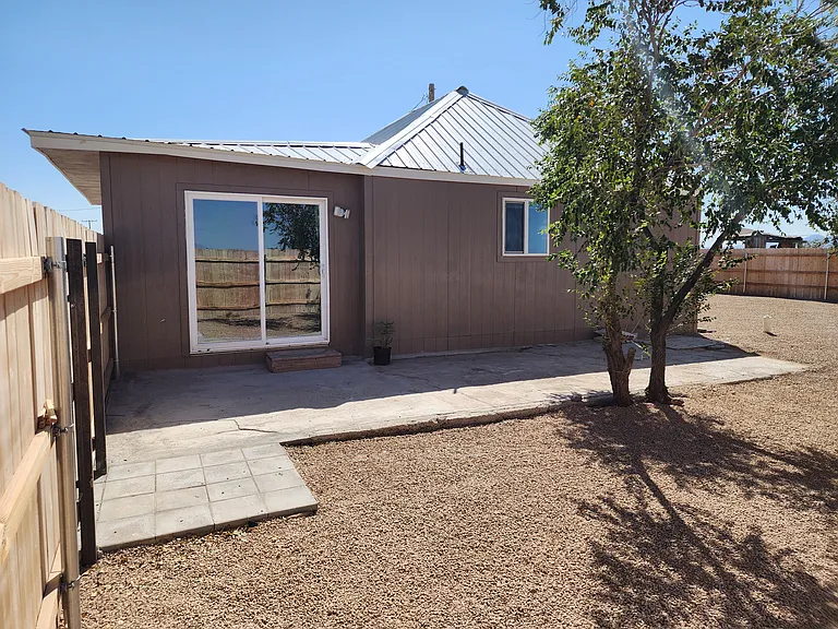 537 S Taylor Rd — Photo 9