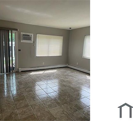 2nd image of 143 Lebanon St #4