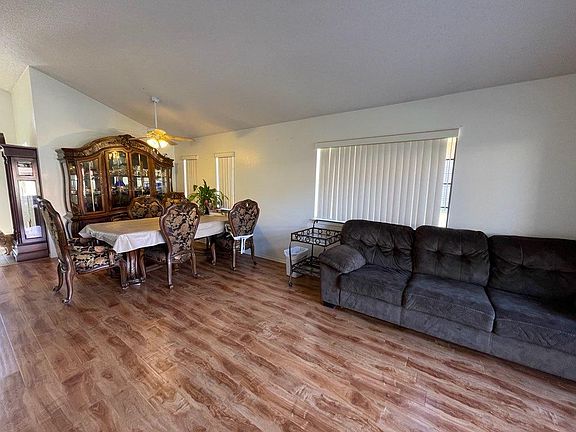 2nd image of 19034 Cedar Dr