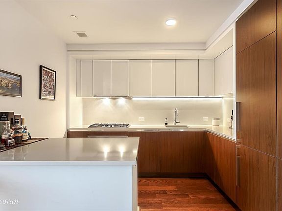 5th image of 605 W 42nd St APT 59W