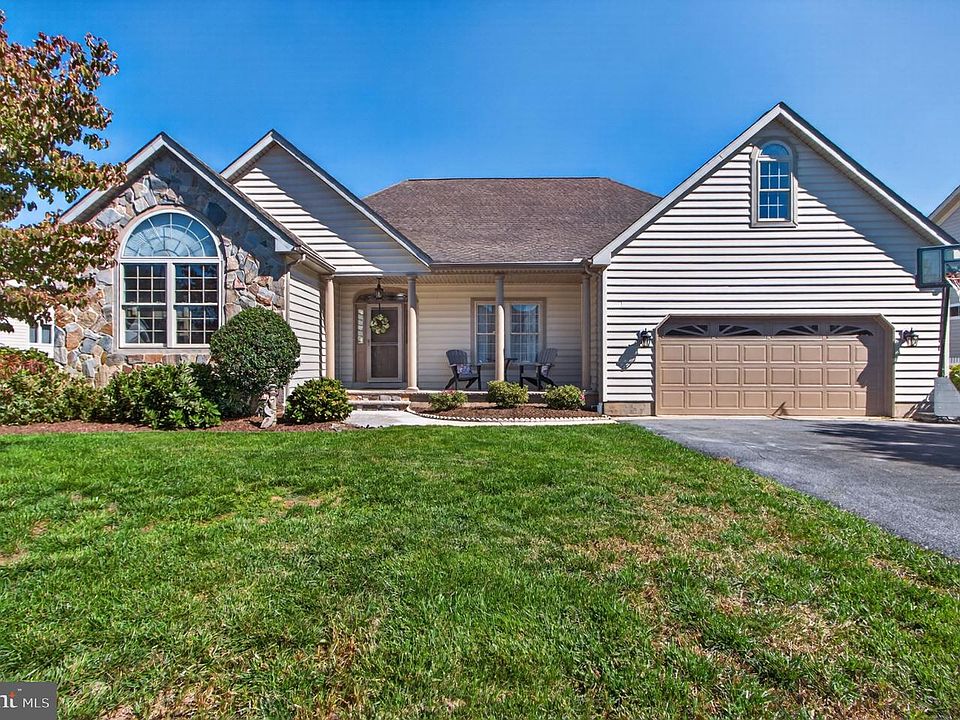 1st image of 32825 Pear Tree Ct