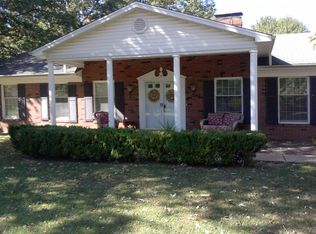 9 Dwight St, Waterloo, IL 62298