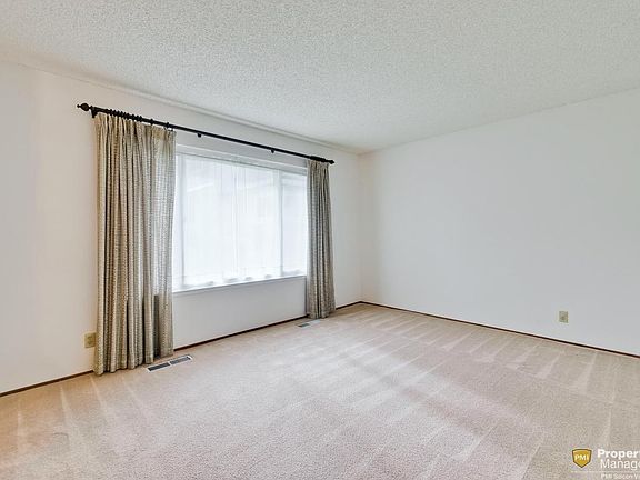 3rd image of 22684 Liberty Oak Ln