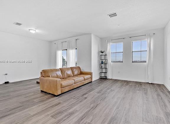 5th image of 15650 SW 136th St #200