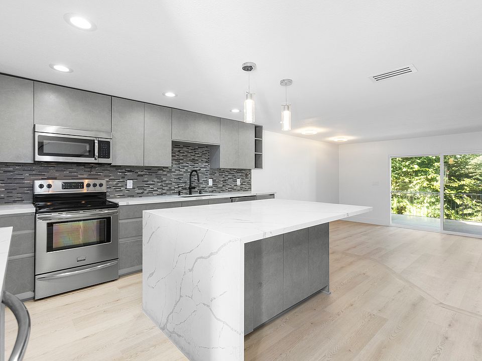 1st image of 23821 Hillhurst Dr APT 27