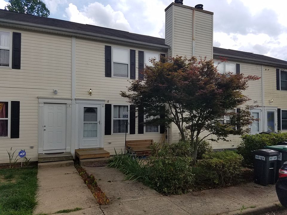 1st image of 16 Oakview Ct