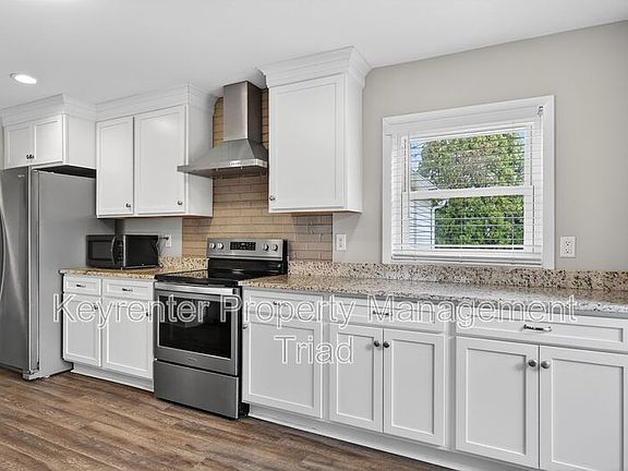 4th image of 8022 Linville Rd