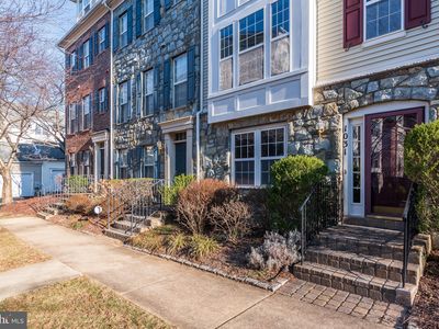 1031 Gaither Rd, Rockville, MD, 20850