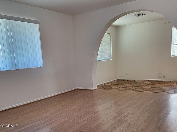 5th image of 7422 E GARFIELD Street