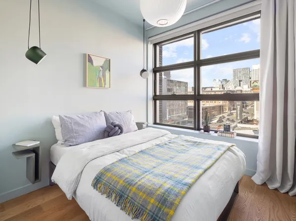 547 West 47th Street image 14 of 36