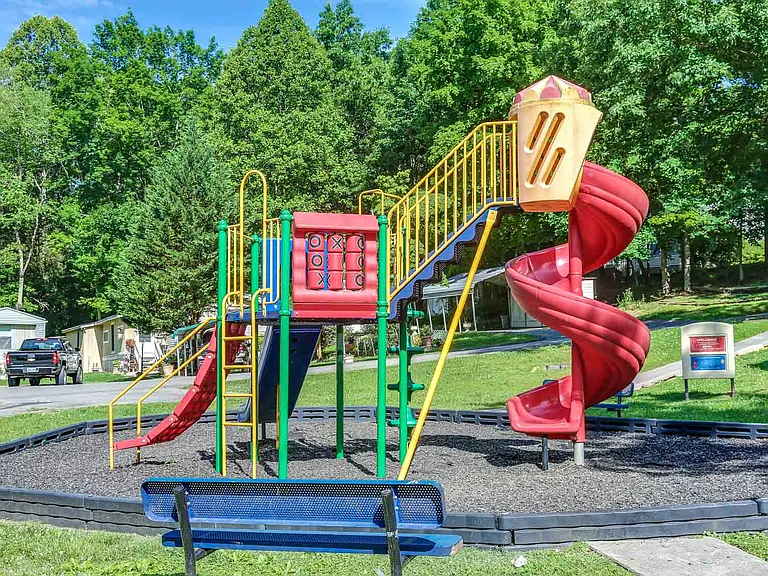 Farragut Park — Photo 8