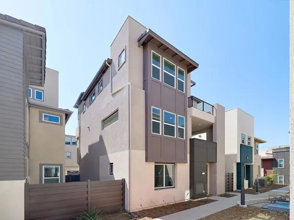 472 Gadget Rd, San Marcos, CA 92078