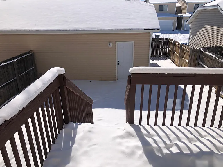 5005 Sunny Ridge Ln — Photo 2