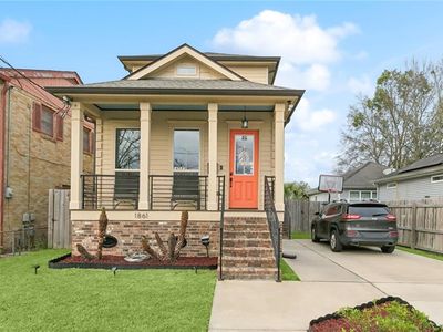 1861 Pleasure St, New Orleans, LA, 70122
