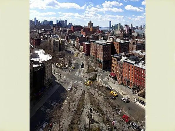 299 West 12th Street image 1 of 7