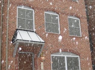 2072 Clipper Park Rd, Baltimore, MD 21211