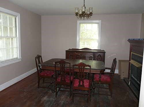 3rd image of 2265 Franklin Tpke