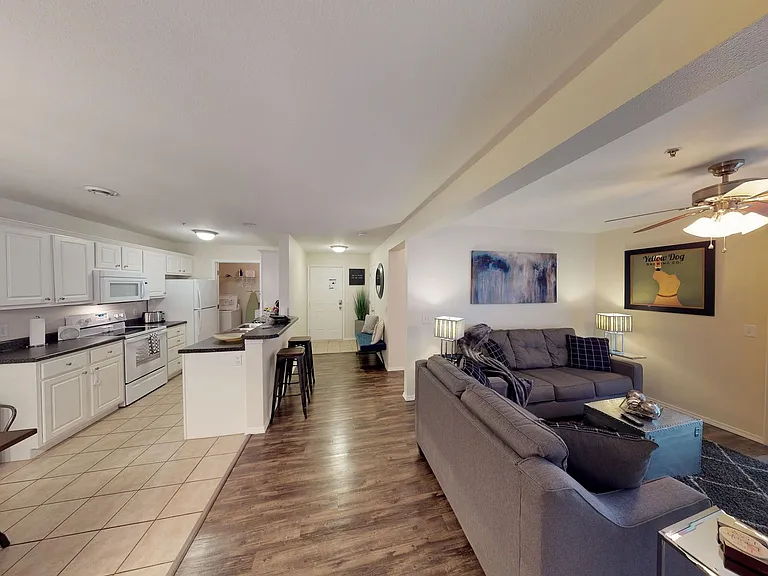 923 W Battlefield St — Photo 12