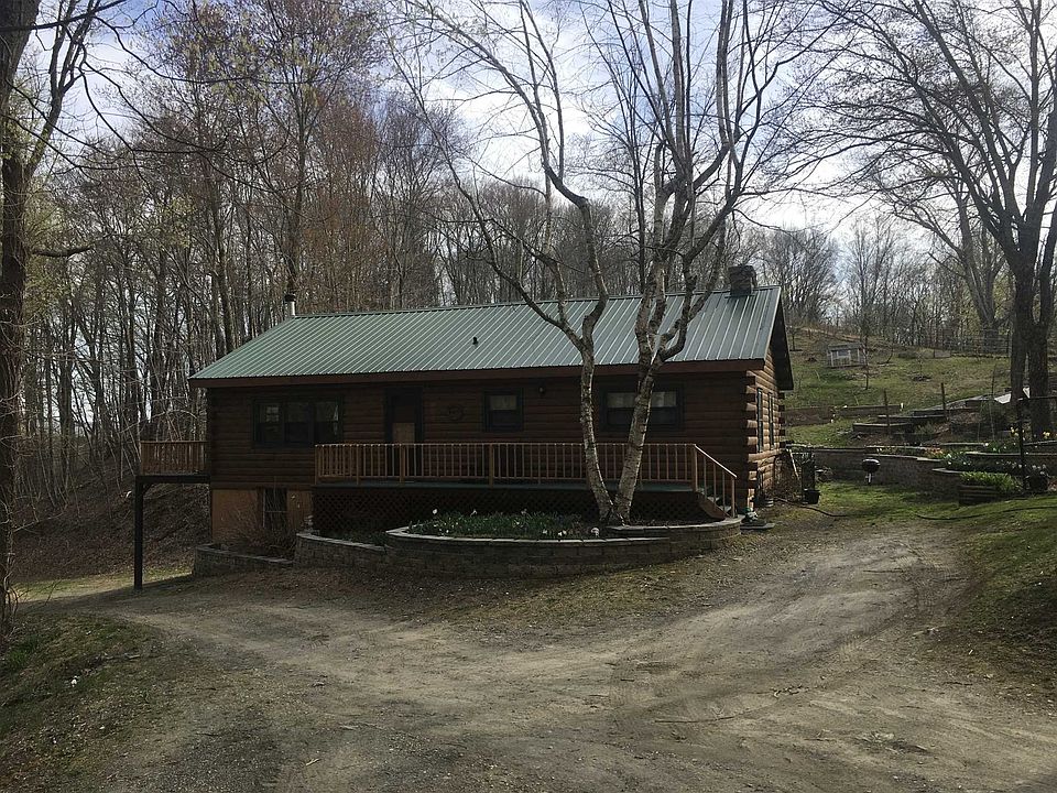 2nd image of 540 N Clove Rd
