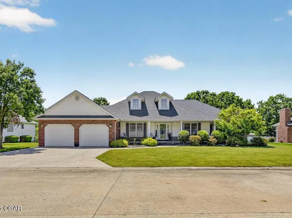 132 Black Oak Dr, Carl Junction, MO 64834