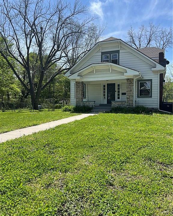 1st image of 2217 E 73rd St