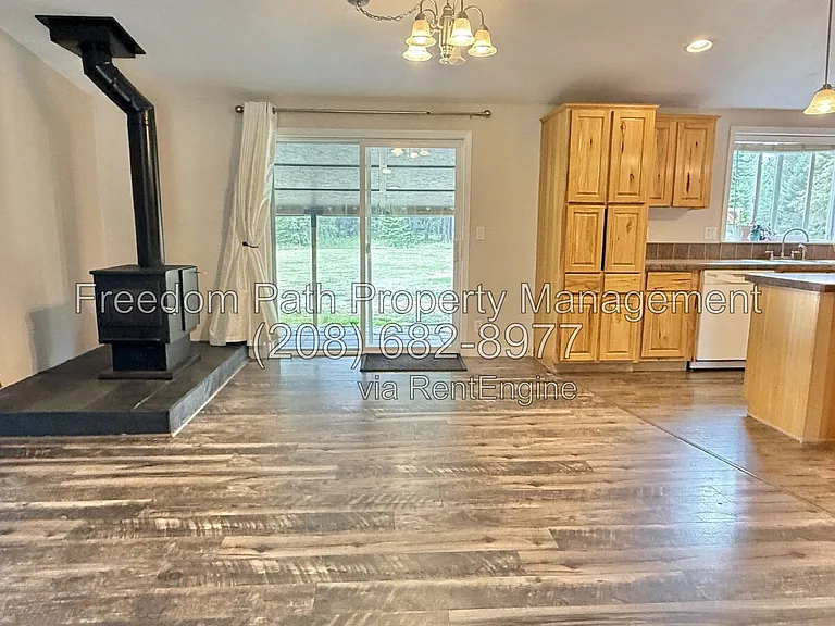 4062 W Seasons Rd — Photo 6