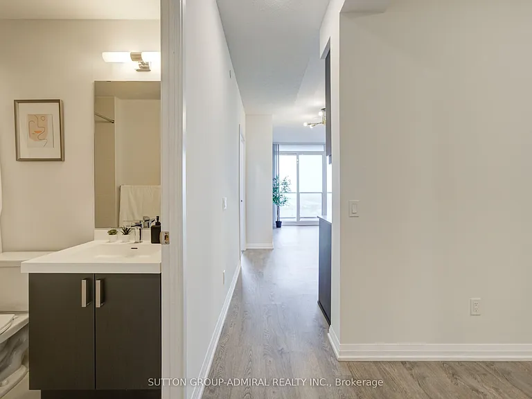 7895 Jane St #1716 — Photo 2