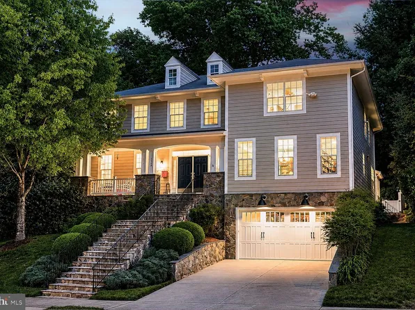 3515 N Dickerson St, Arlington, VA 22207