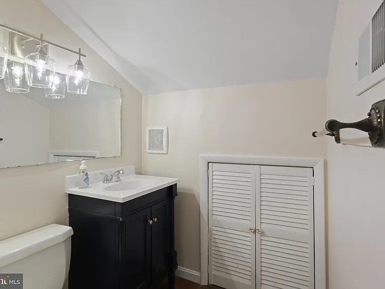 103 Farmington Ln — Photo 19