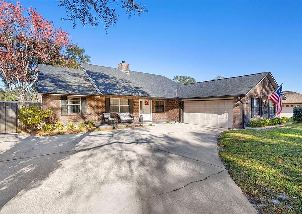 1st image of 445 Terrace Dr