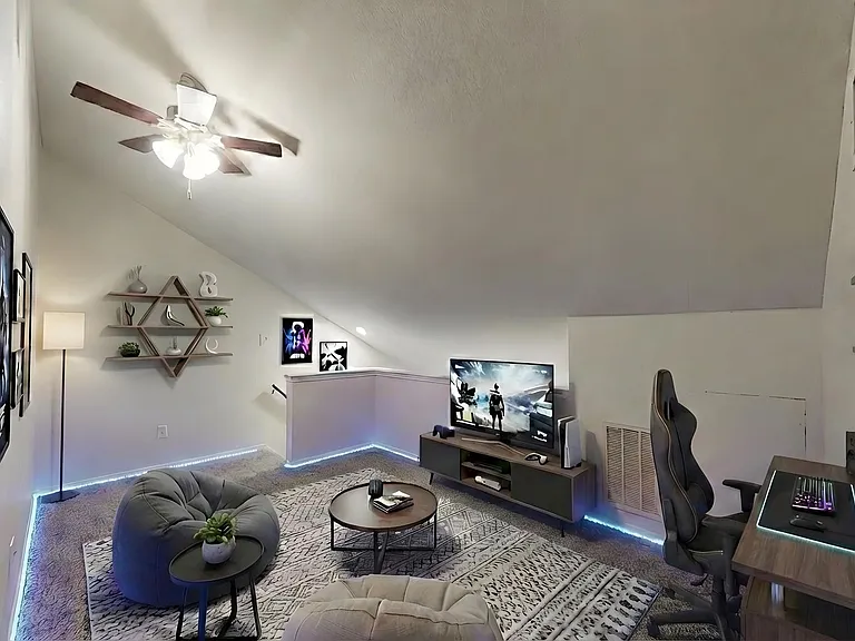 The Augusta at Gruene Garden Apartments — Photo 7