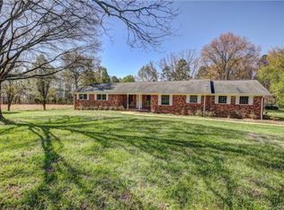 6419 Pleasant Grove Rd, Charlotte, NC 28216