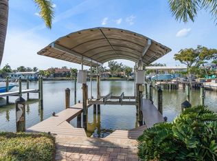 1698 McKay Creek Dr, Largo, FL 33770