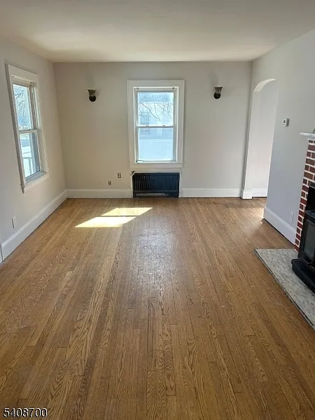 4 bed, 2.0 bath, $3,200 — Photo 4