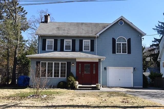 1st image of 113 Woodvale Ave