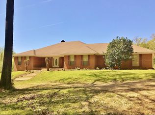 1381 Northwoods Dr, Grenada, MS 38901