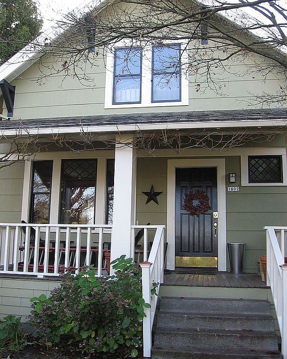 2nd image of 1802 SE Insley St