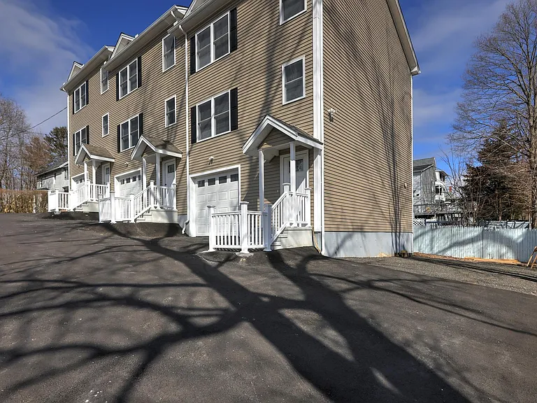 57 Bassett St — Photo 28