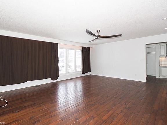 5th image of 11 Norbert Pl