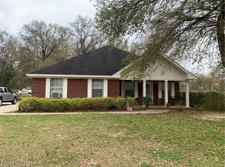 8135 Leisure Woods Dr S, Irvington, AL 36544