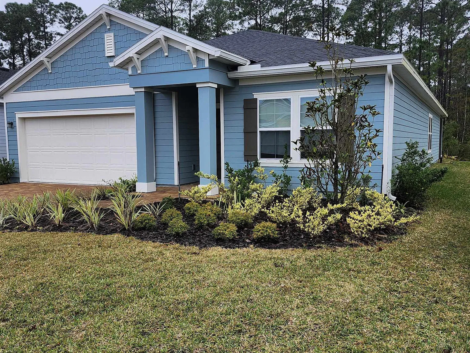 3 bed, 2.5 bath, 2126 sqft, $2,350 — Photo 1