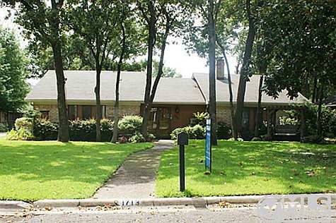 1st image of 1713 Woodcrest Ave
