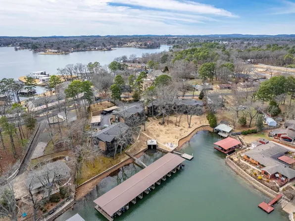 201 Daffodil St, Hot Springs, AR 71913