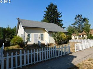 1506 Ash Ave, Cottage Grove, OR 97424